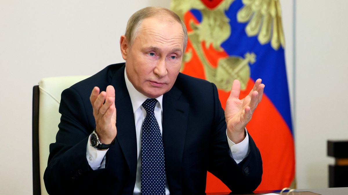 To je příliš cynické i na Rusko, reaguje Podoljak na Putina